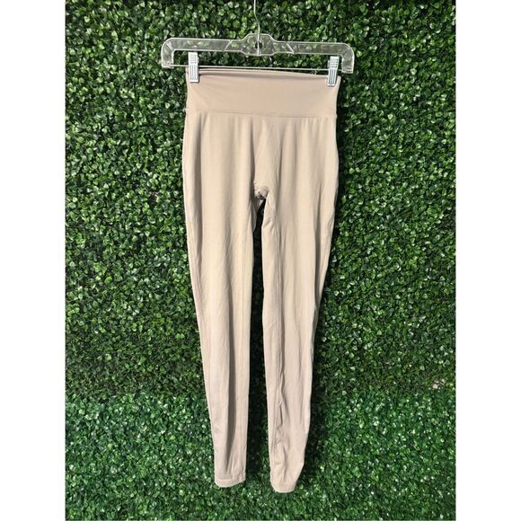 Young LA Gray Women’s Leggings Sz Medium - Picture 1 of 4